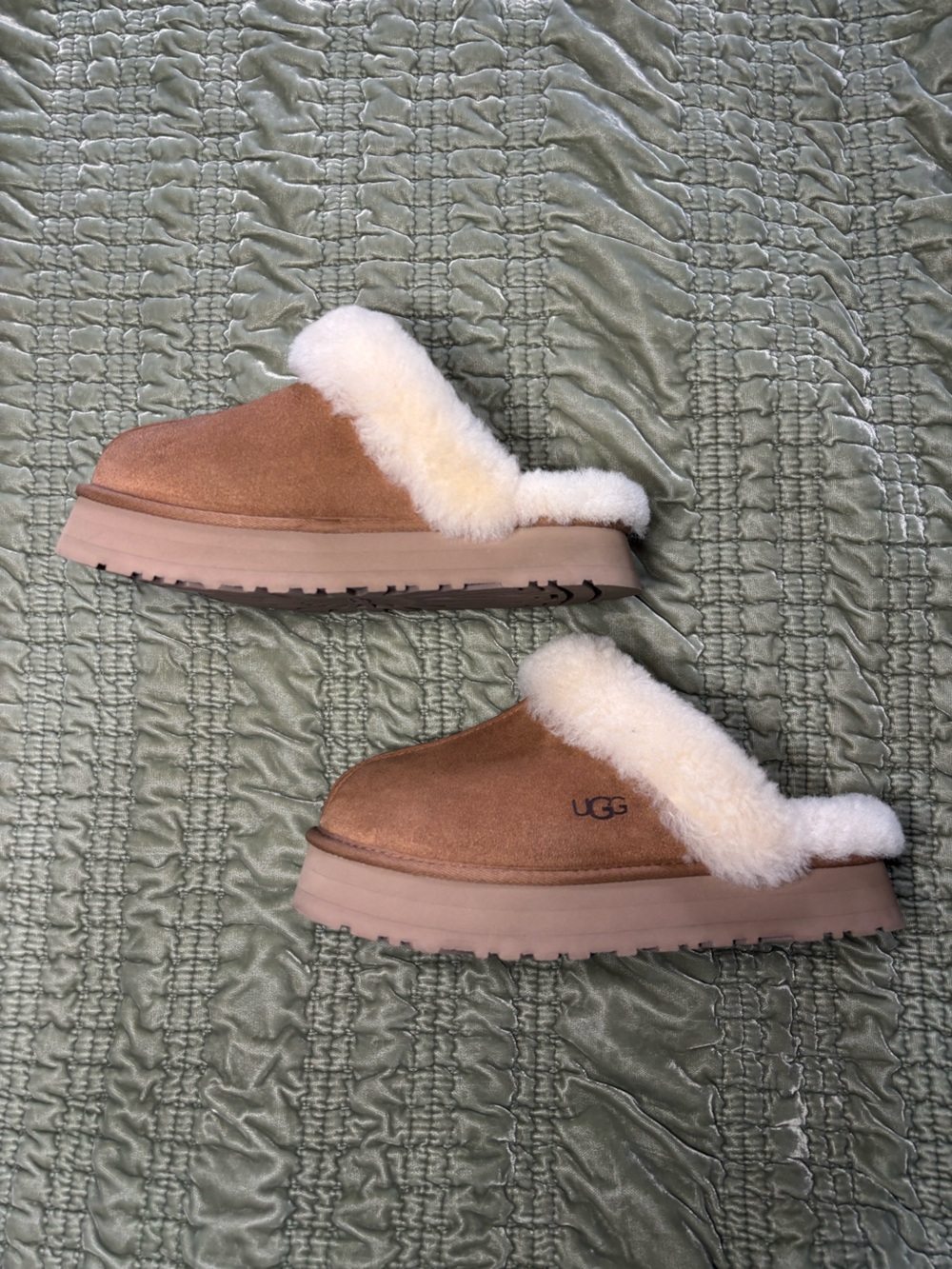 UGG Disquette Platform Slippers